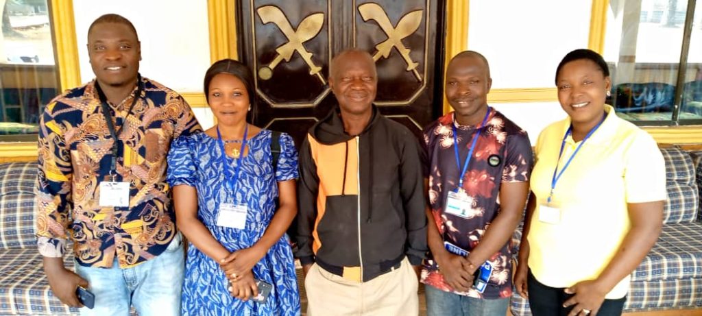 the Onogie of Ugbegun receiving KIJED team